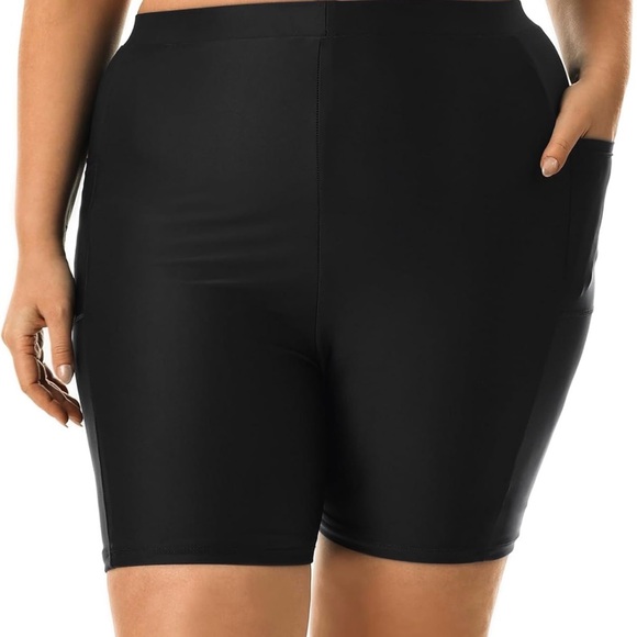Black swim shorts with pockets and tummy control - Picture 3 of 7